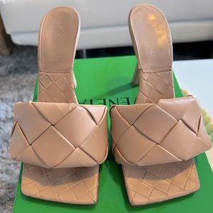Bottega Vaneta Lido leather mules